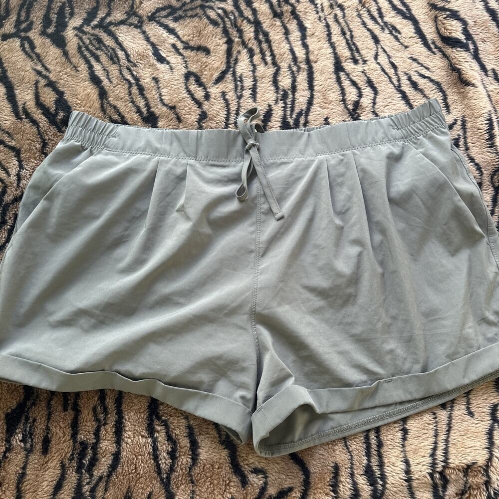 ZYIA Olive Green Athletic Drawstring Shorts